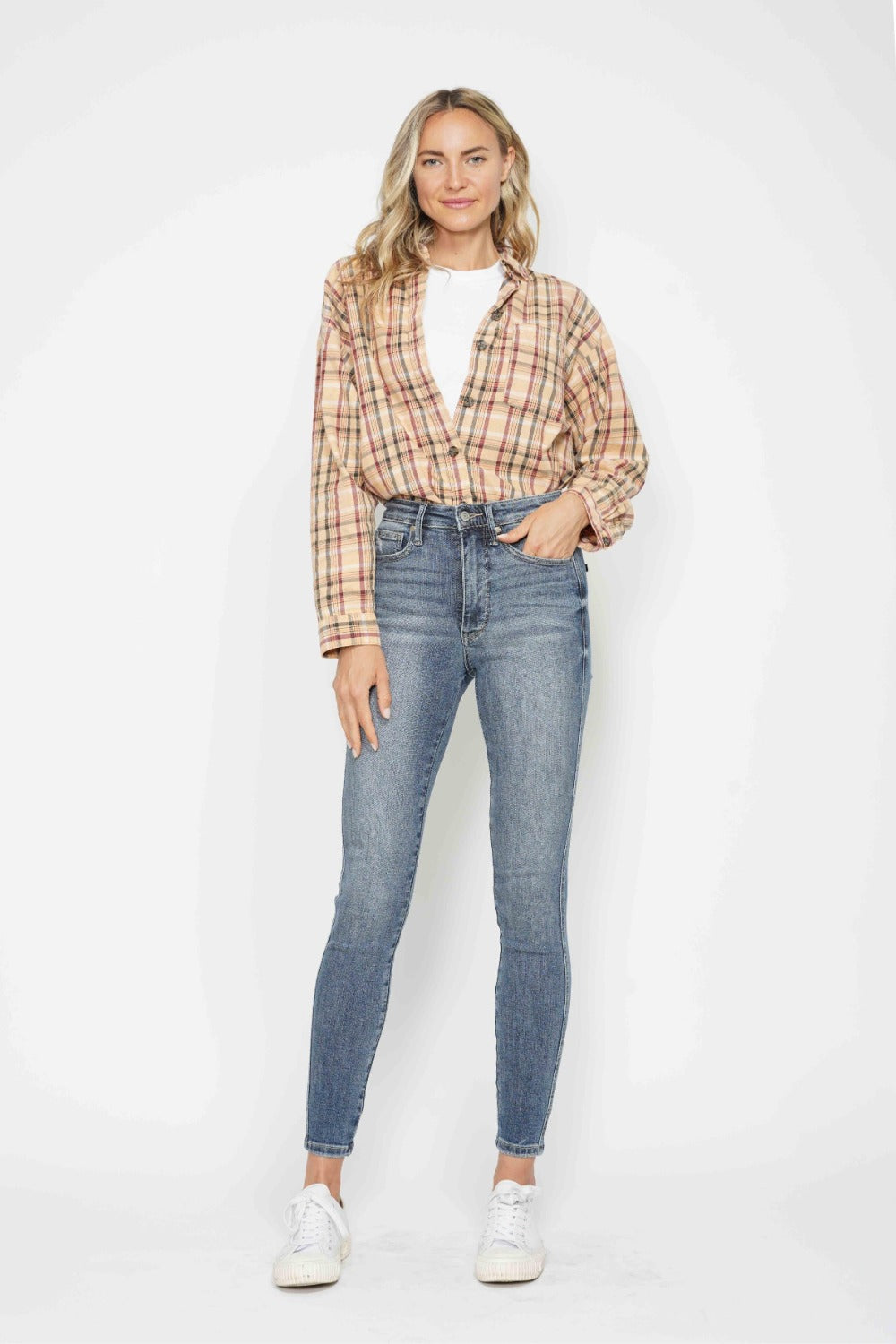 Tapered Ankle Skinny Jeans