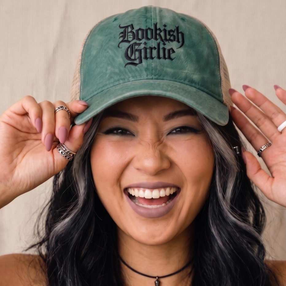 Women Baseball Cap Breathable Mesh Back Design Cotton Twill Construction Vintage Washed Style Casual Outdoor Wear Summer Fashion Accessory Unstructured Fit Adjustable Closure Comfortable Headwear Perfect For Sports Activities Everyday Style