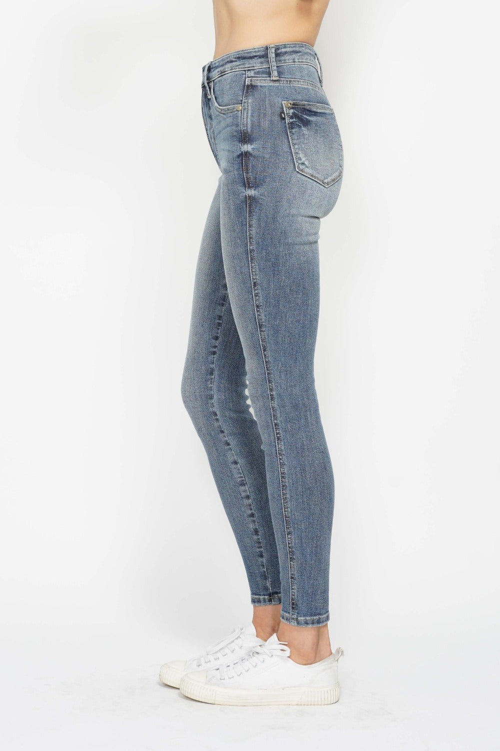 Tapered Ankle Skinny Jeans