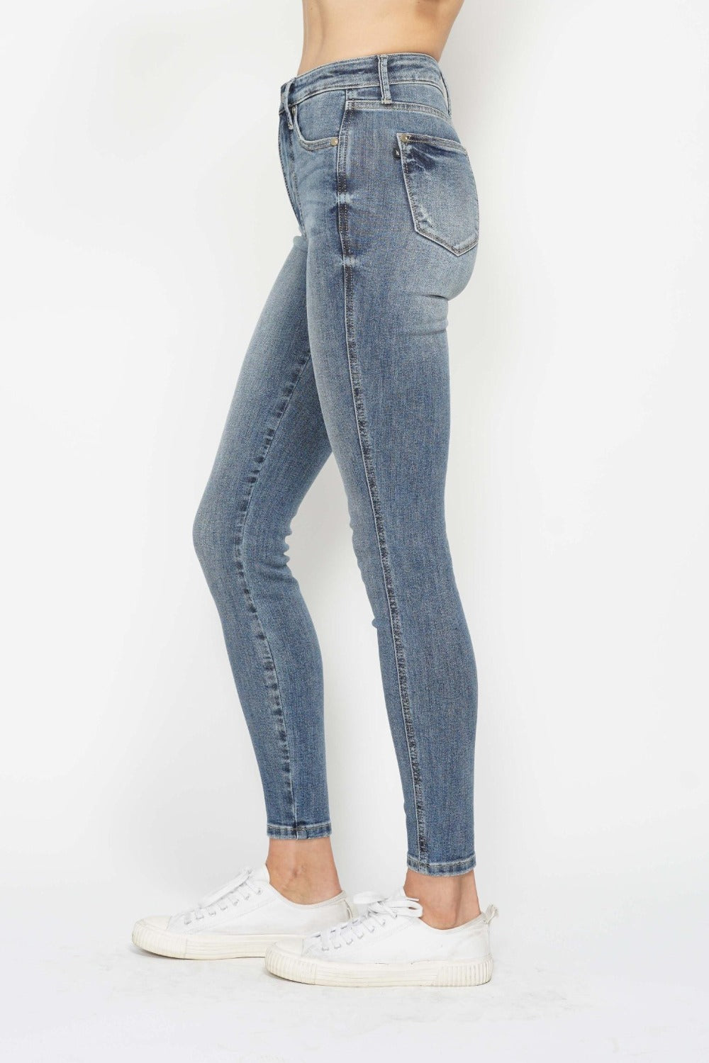Tapered Ankle Skinny Jeans
